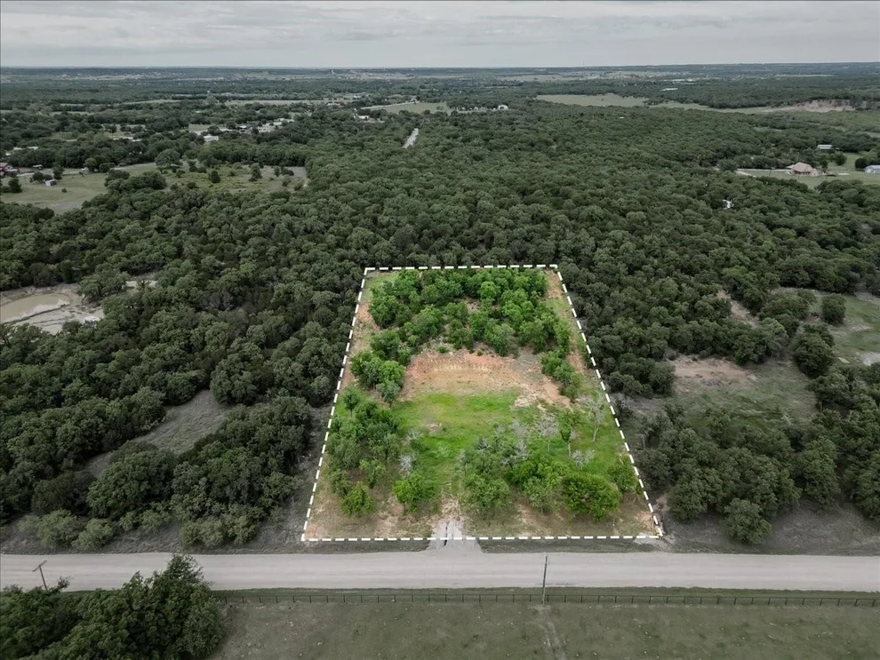 Unit for sale at 385 Hilltop Drive, Mineral Wells, TX 76067