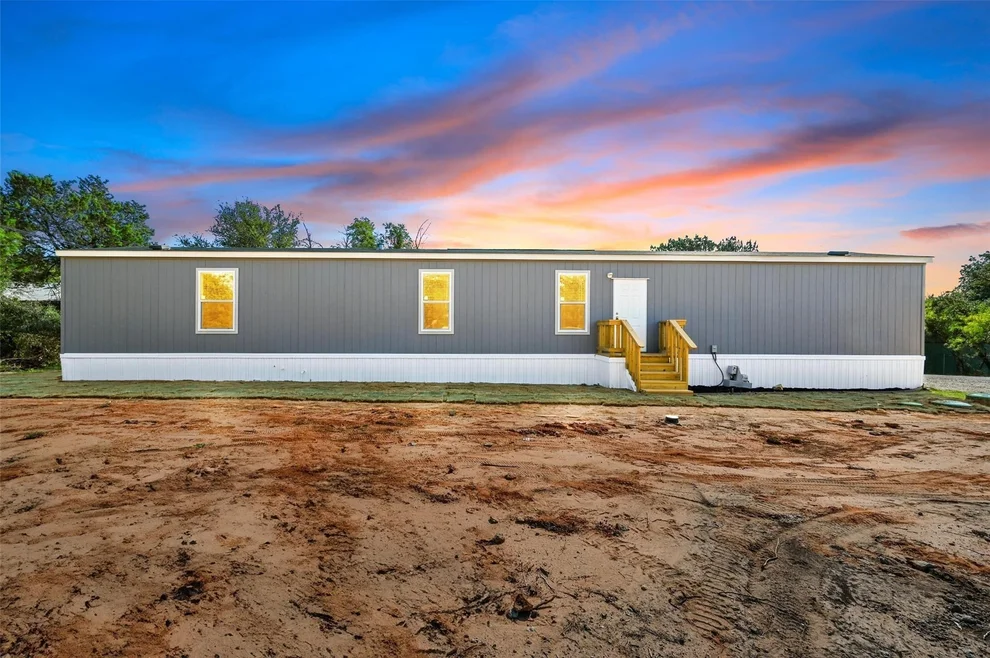 Unit for sale at 2722 Cypress Street, Granbury, TX 76048