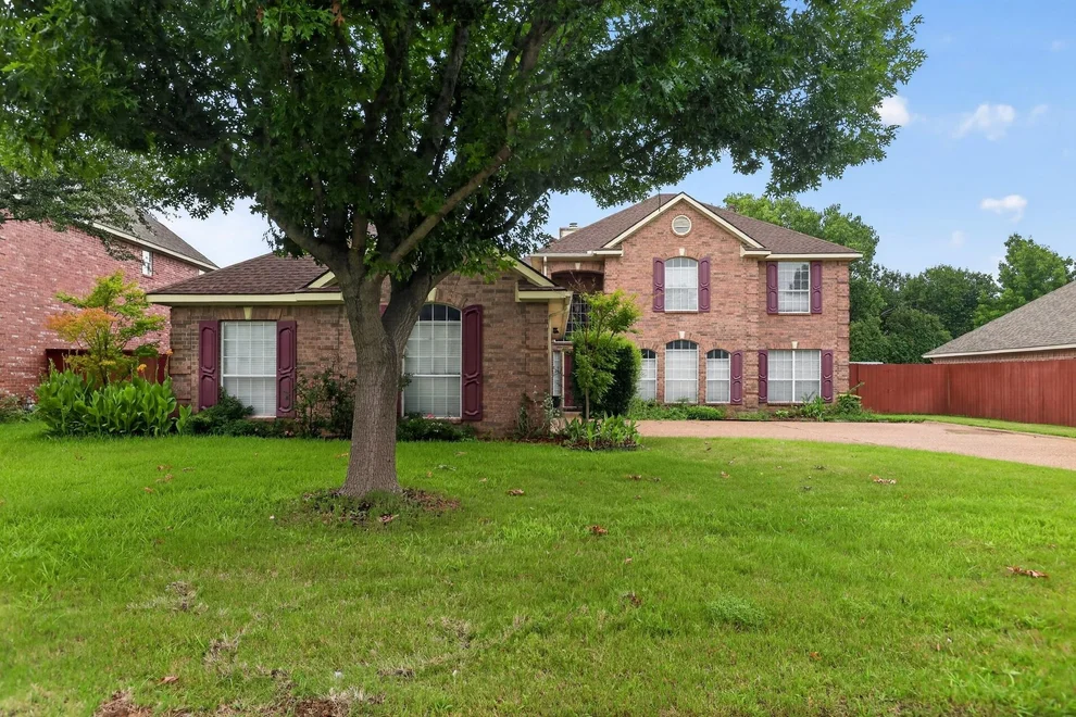 Unit for sale at 2200 Melanie, Colleyville, TX 76034