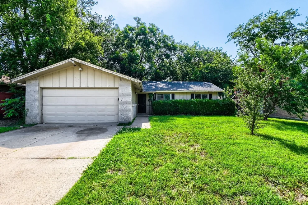 Unit for sale at 2748 Running Brook Lane, Dallas, TX 75228