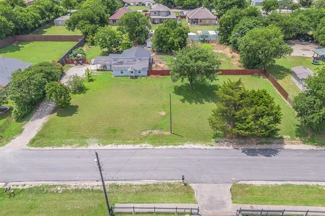 Unit for sale at 816 Balkan Drive, Lancaster, TX 75134