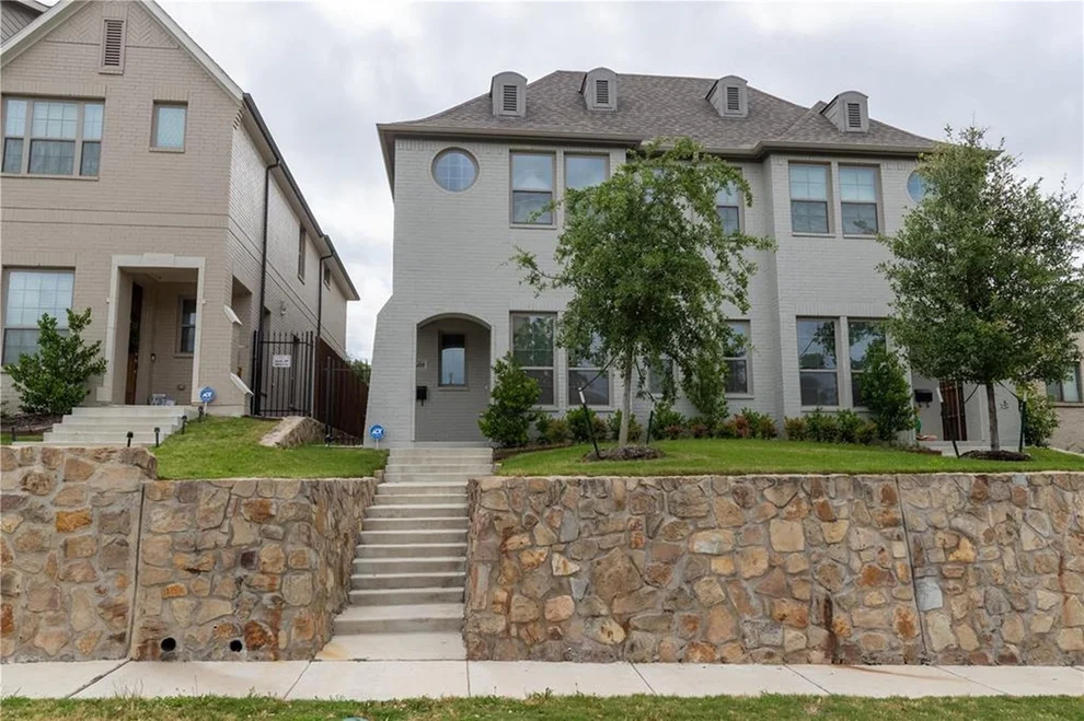 Unit for sale at 2609 Mccart Avenue, Fort Worth, TX 76110