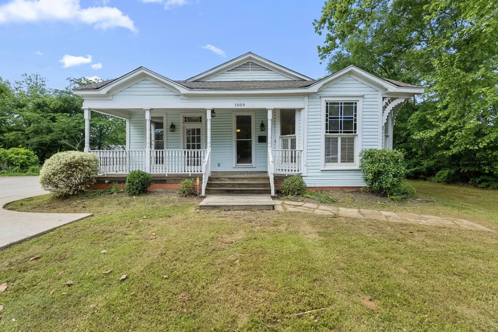 Unit for sale at 1009 N Pacific Street, Mineola, TX 75773