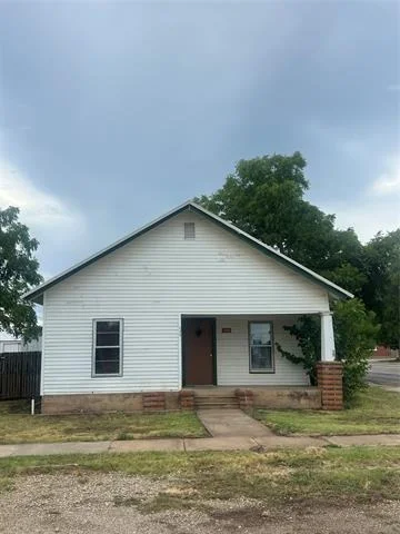 Unit for sale at 340 Walnut Street, Baird, TX 79504