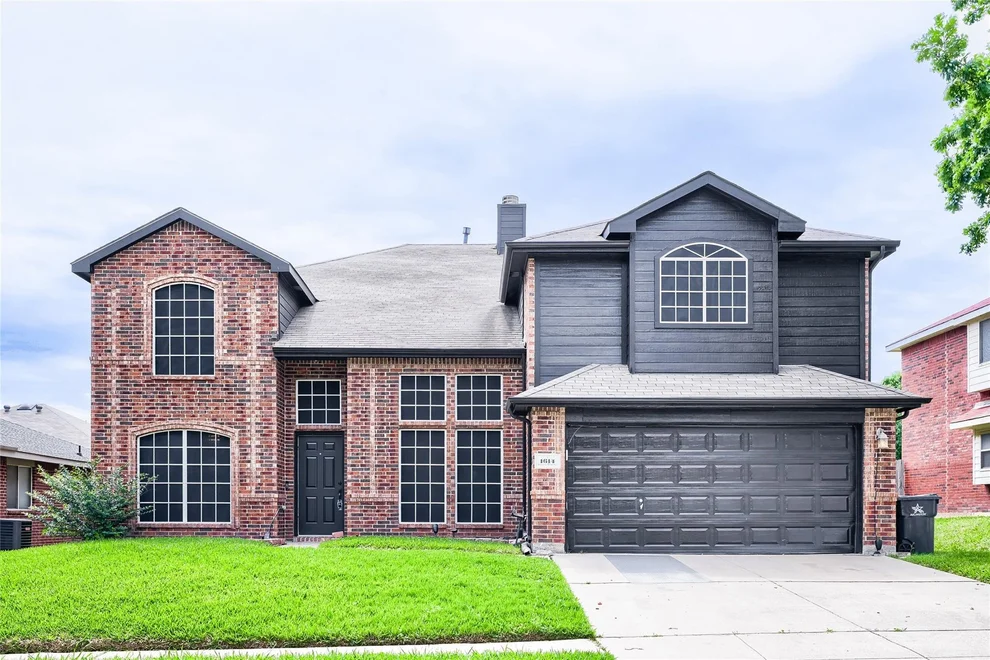 Unit for sale at 1614 Powder Horn Lane, Arlington, TX 76018