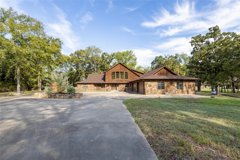 Unit for sale at 660 County Road 1503, Alba, TX 75410