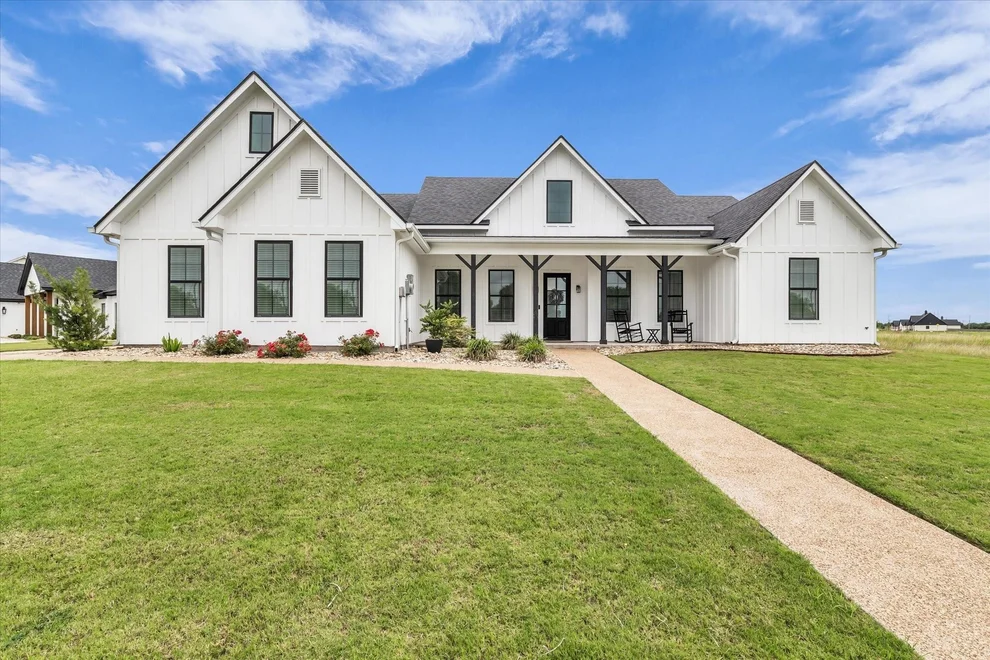 Unit for sale at 154 Water View Lane, Robinson, TX 76706