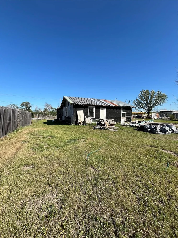 Unit for sale at 258 South Martin Luther King Jr Hwy Highway, Mexia, TX 76667