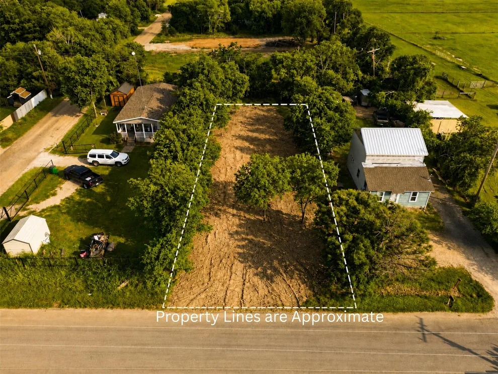 Unit for sale at 992 Lincoln City Road, Waco, TX 76705