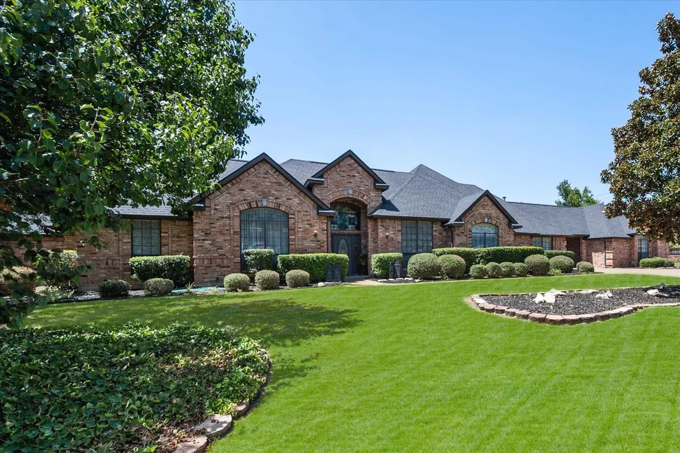Unit for sale at 1388 Fairhaven Drive, Mansfield, TX 76063