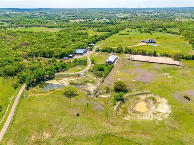 Unit for sale at 1460 Ross Lane, Springtown, TX 76082