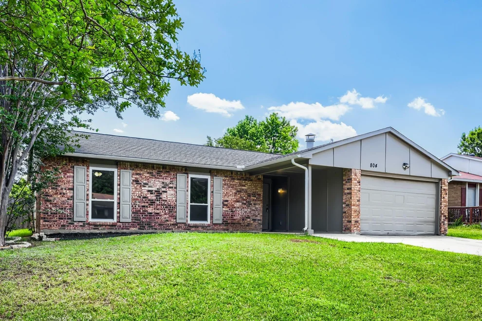 Unit for sale at 804 Netherland Drive, Arlington, TX 76017