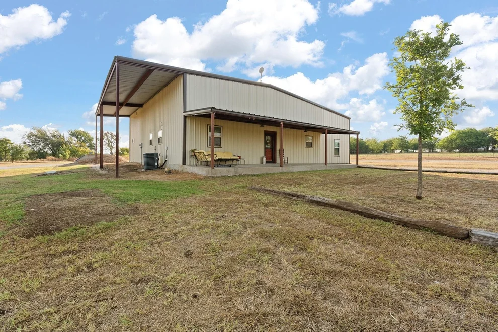 Unit for sale at 685 County Road 1102, Rio Vista, TX 76093