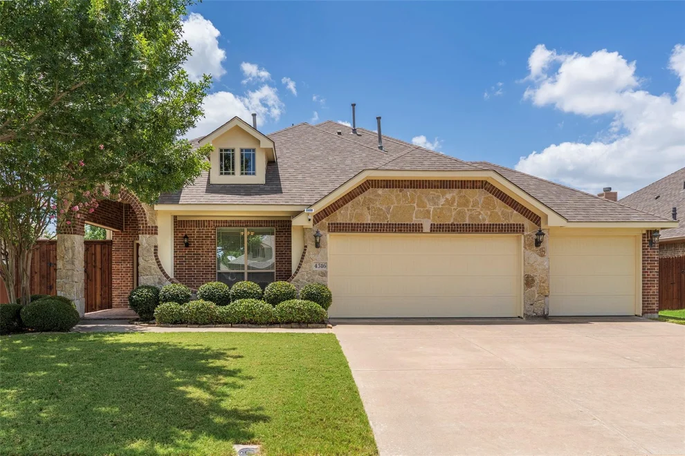 Unit for sale at 4316 Poppy Drive, Mansfield, TX 76063