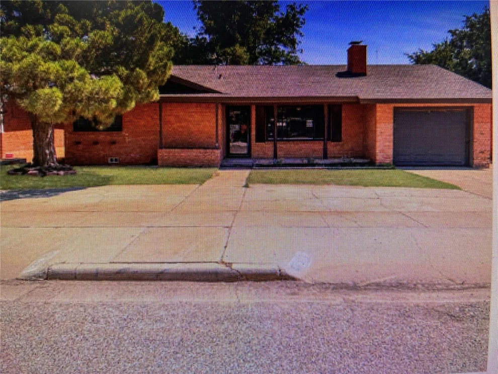 Unit for sale at 2223 S 6th Street, Lamesa, TX 79331