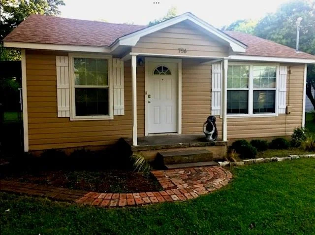 Unit for sale at 756 N Barton Street, Stephenville, TX 76401