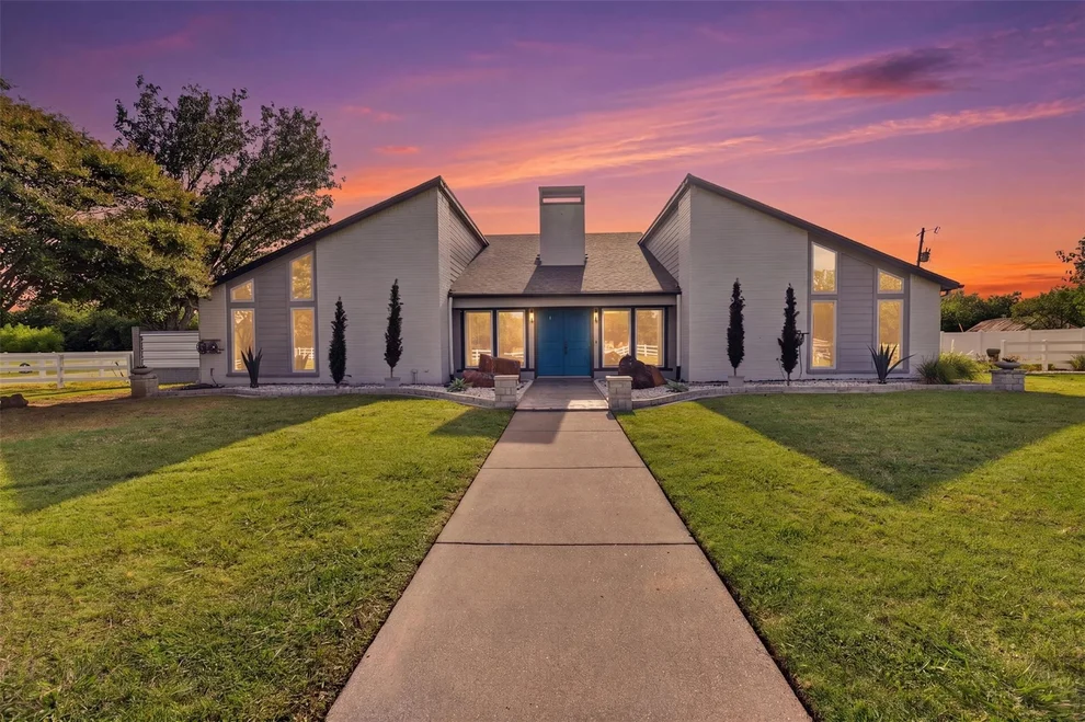 Unit for sale at 31 Rancho Drive N, Fort Worth, TX 76244
