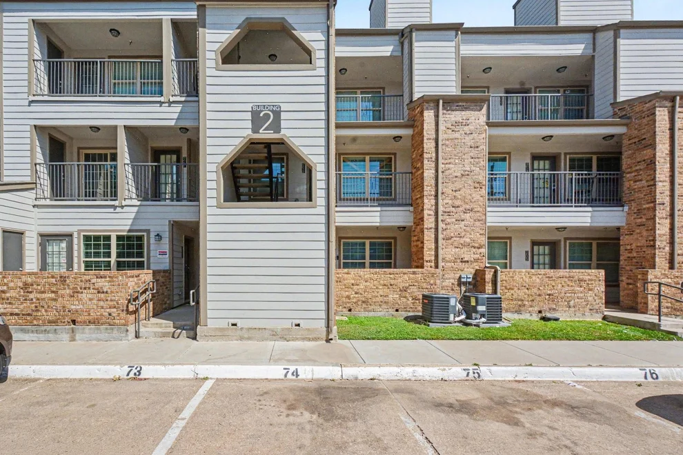 Unit for sale at 6108 Abrams Road, Dallas, TX 75231