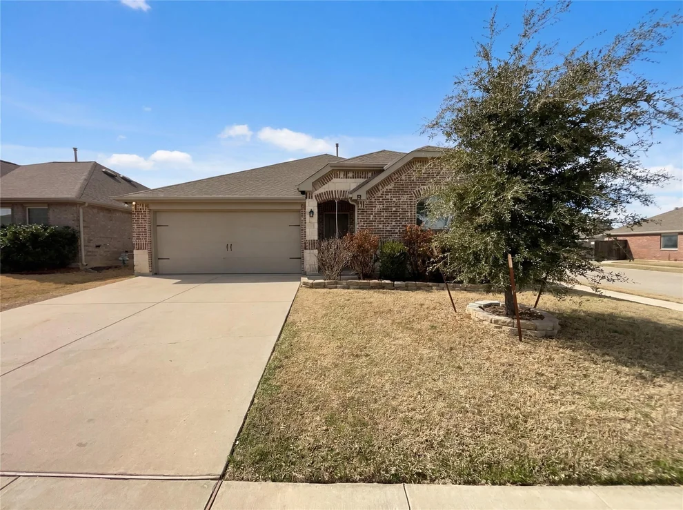 Unit for sale at 8400 High Garden Street, Fort Worth, TX 76123
