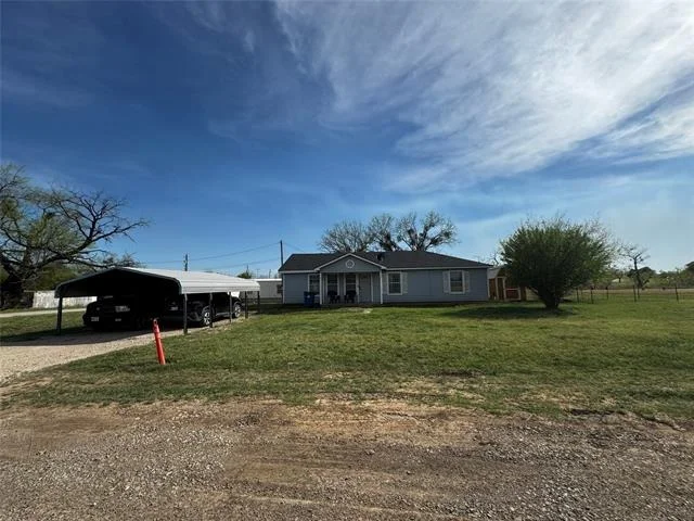 Unit for sale at 909 N 10th Street, Albany, TX 76430