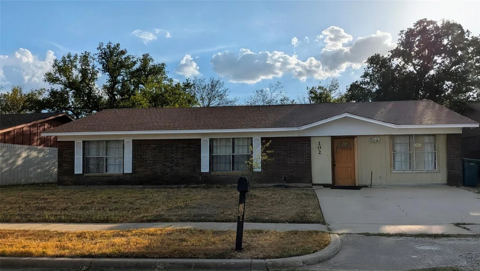 Unit for sale at 102 S Patricia Street, Lacy Lakeview, TX 76705