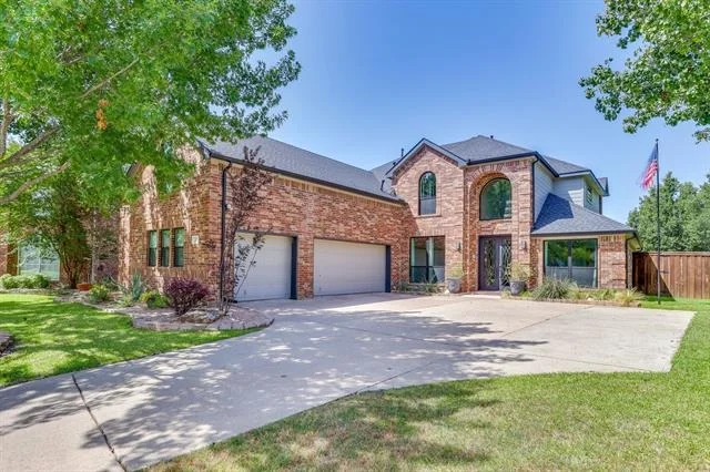 Unit for sale at 18 Hideaway Court, Trophy Club, TX 76262