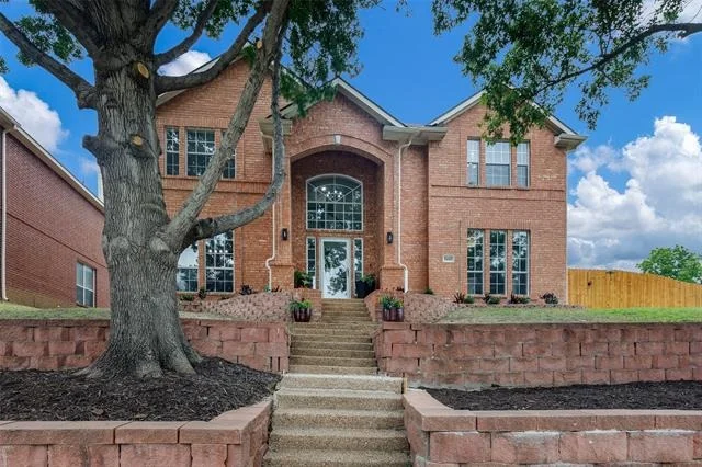 Unit for sale at 2400 Manchester Drive, Carrollton, TX 75006