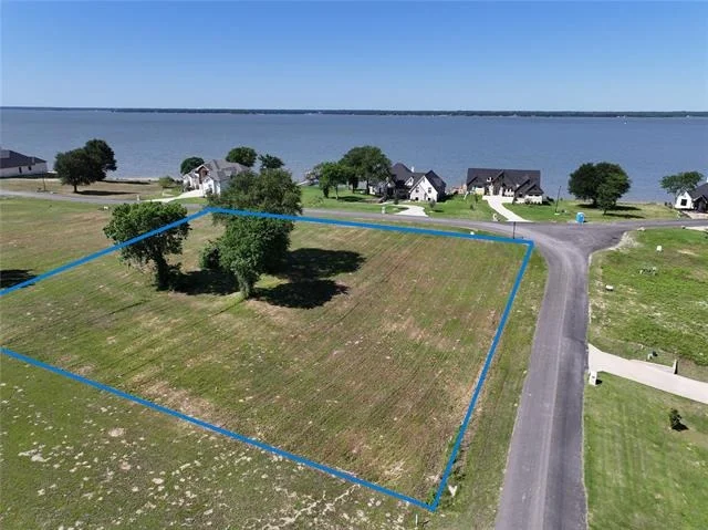 Unit for sale at 551 Shoreline Drive, Mabank, TX 75143