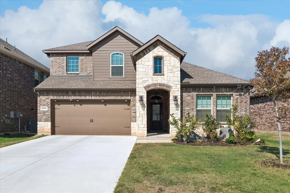 Unit for sale at 3707 Smuggler Mine Street, Aubrey, TX 76227