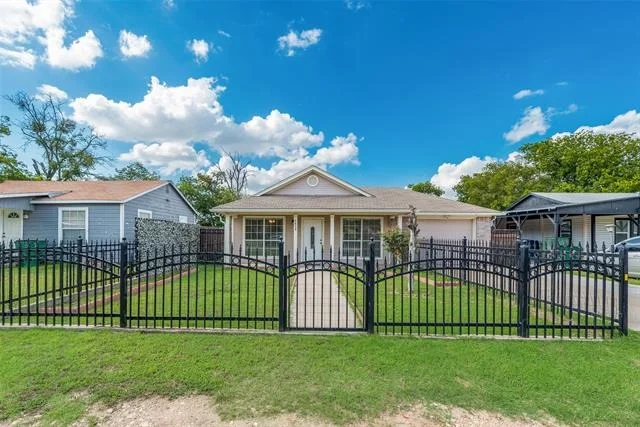 Unit for sale at 5410 Scoggins Street, Sansom Park, TX 76114