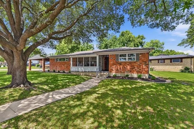 Unit for sale at 5921 Circular Drive, North Richland Hills, TX 76117