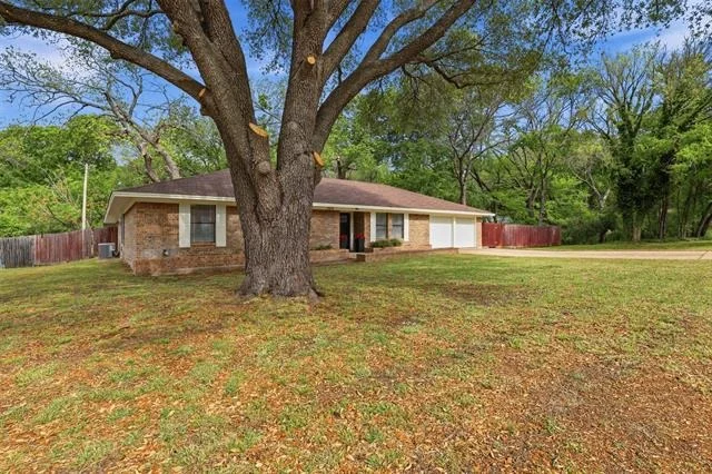 Unit for sale at 300 Hidden Valley Drive, Aledo, TX 76008