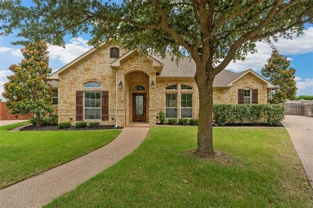 Unit for sale at 144 Ellis Farm Road, Hewitt, TX 76643