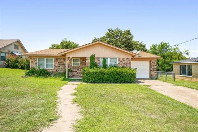 Unit for sale at 505 S Mulberry Street, Eastland, TX 76448