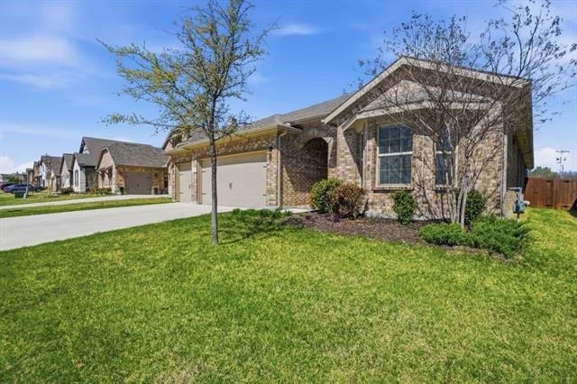 Unit for sale at 1716 Bellatrix Drive, Haslet, TX 76052