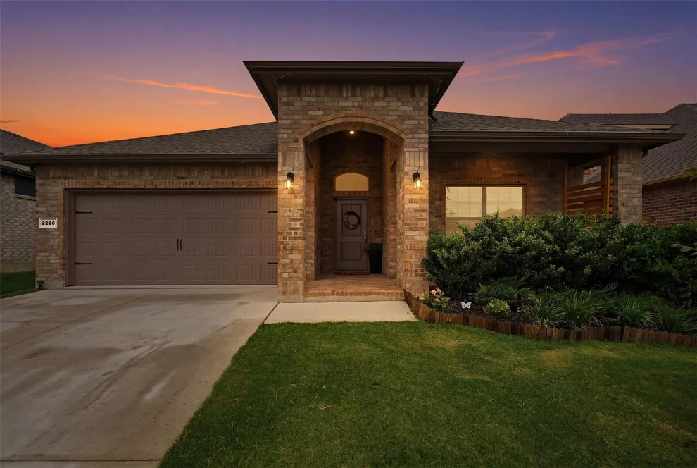 Unit for sale at 2220 Dyre Drive, Haslet, TX 76052