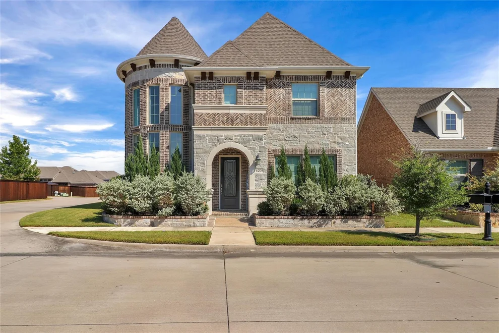 Unit for sale at 4209 Whispering Willow Way, Arlington, TX 76005