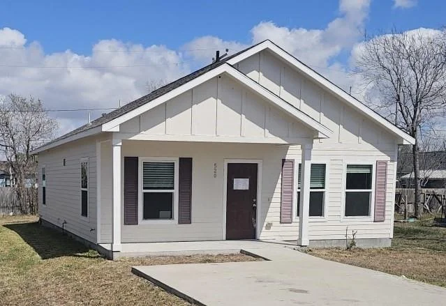 Unit for sale at 520 E Verbina Street, Taft, TX 78390