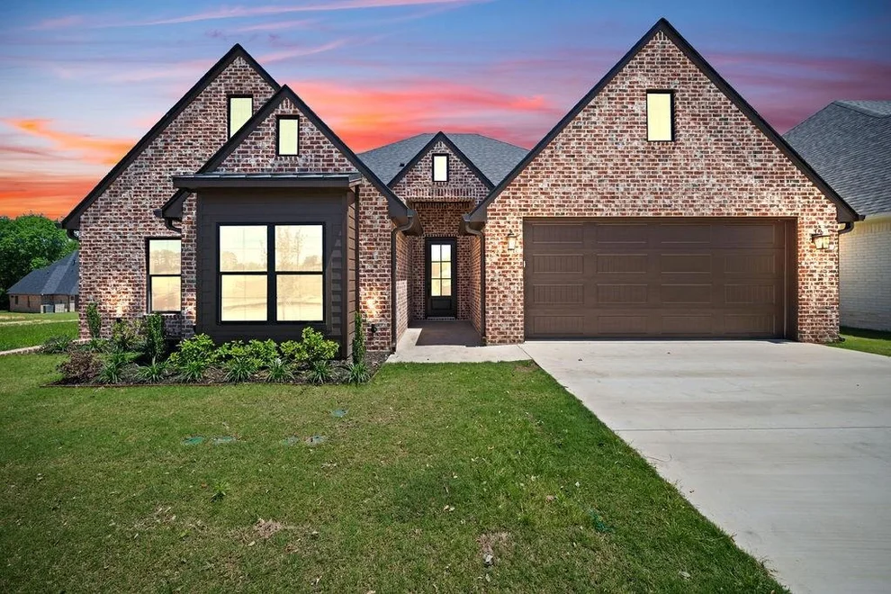 Unit for sale at 15073 Tilley Springs Cove, Tyler, TX 75703