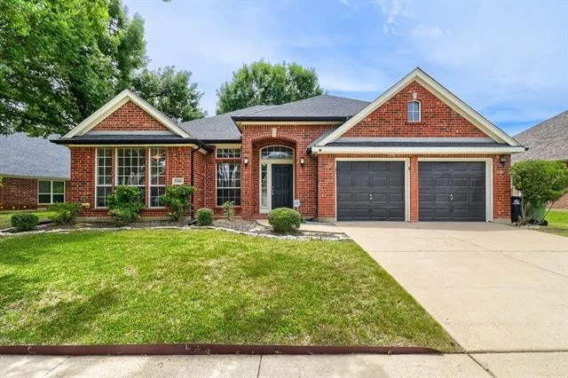 Unit for sale at 2306 Everton Drive, Arlington, TX 76001