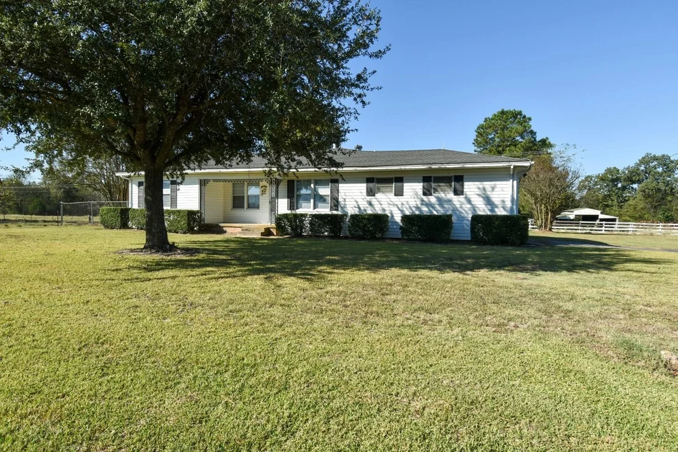 Unit for sale at 1191 County Road 4186, Quitman, TX 75783