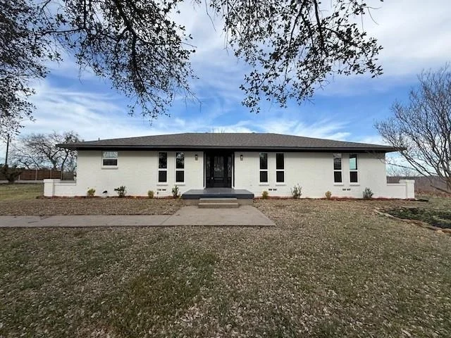 Unit for sale at 1010 Business 78, Farmersville, TX 75442