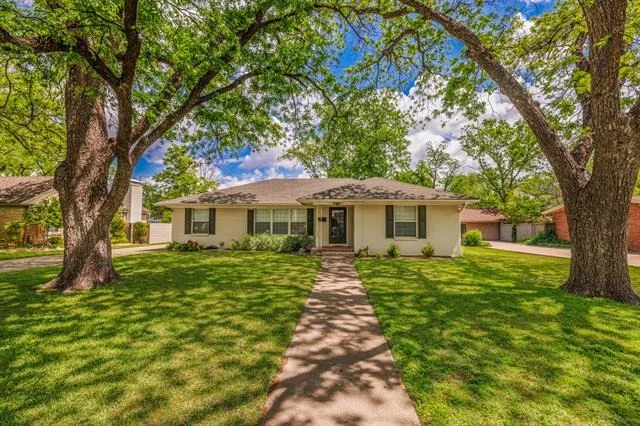 Unit for sale at 817 Rivercrest Drive, Abilene, TX 79605