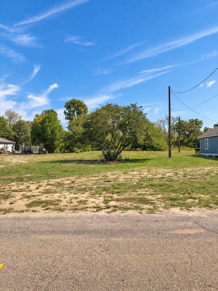 Unit for sale at 828 S Turner Avenue, Tyler, TX 75701