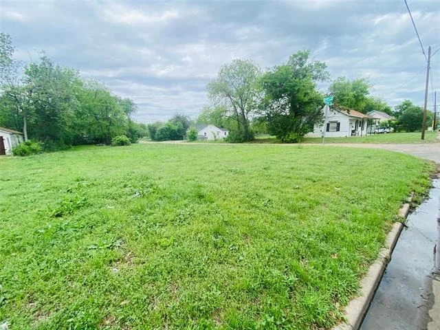 Unit for sale at 2001 Mcferrin Avenue, Waco, TX 76708