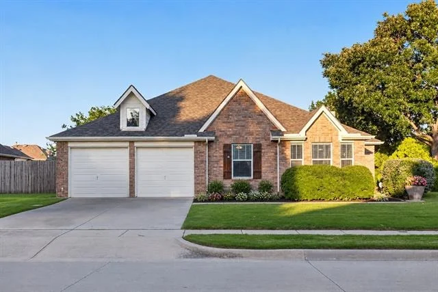Unit for sale at 13524 Saddlewood Drive, Fort Worth, TX 76052