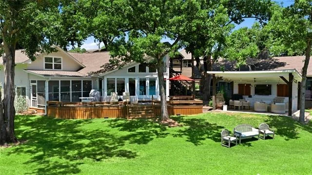 Unit for sale at 104 Doering Bay Circle, Mabank, TX 75156