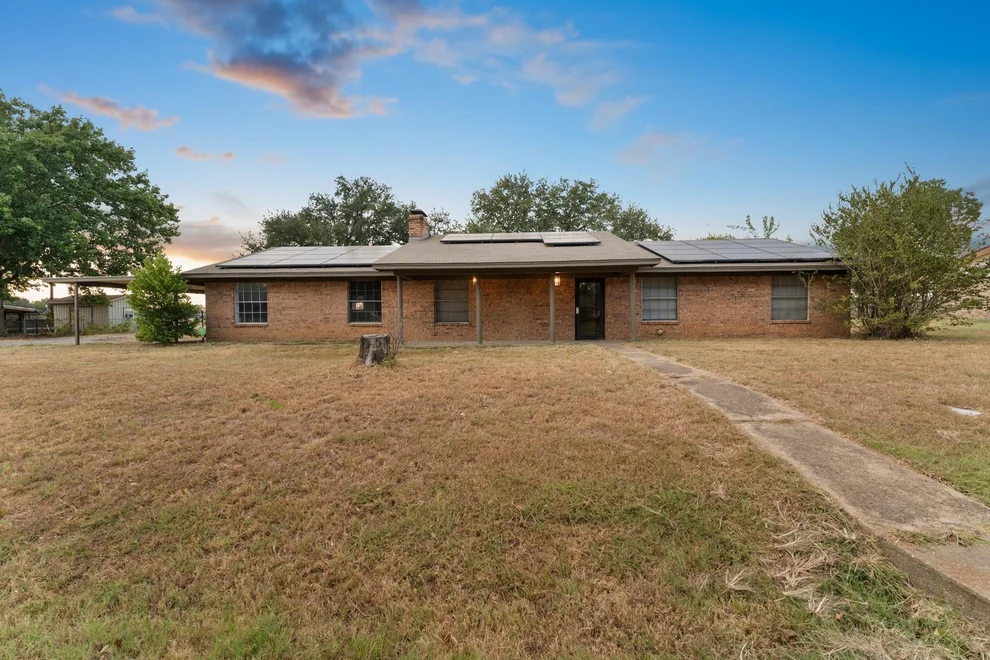 Unit for sale at 623 E Kempner Street, Mabank, TX 75147
