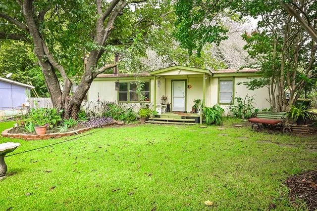 Unit for sale at 6009 Circle R Road S, Fort Worth, TX 76140