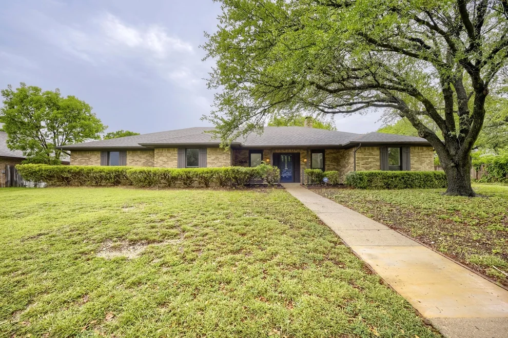 Unit for sale at 1203 Westminister Lane, Duncanville, TX 75137
